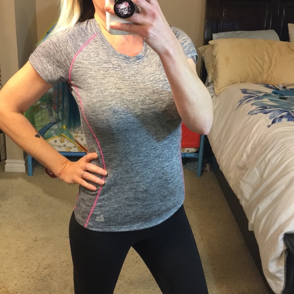 RBX Tops - NWOT Workout shirt by RBX